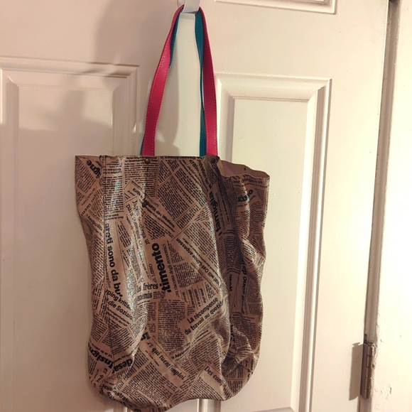 Genuine Leather Newspaper print Shoulder bag. - Picture 2 of 4